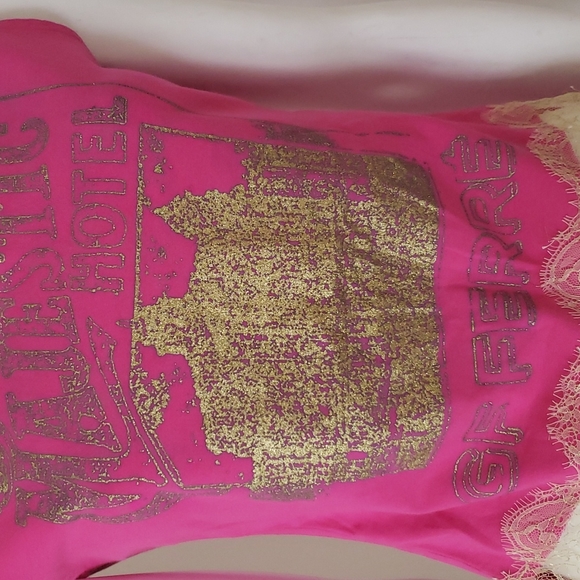 GF Ferre fusia lace trimed top - Picture 2 of 8